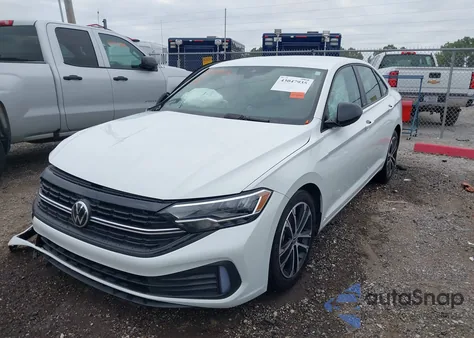 2023 Volkswagen Jetta 1.5T Sport z USA, uszkodzony, nr VIN 3VWBM7BU8PM023522